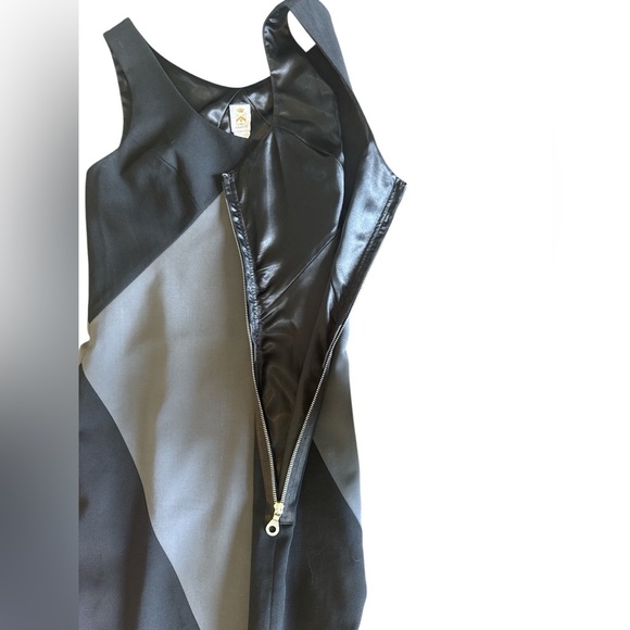 Women’s Abate Black and Gray Diamond Dress Size 12 Side Zip Knee Length - Picture 8 of 10